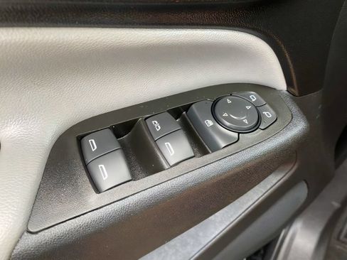 Used 2022 Chevrolet Equinox LT FWD image 19