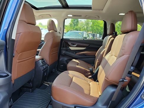 Used 2022 Subaru Ascent Touring AWD/4WD image 11