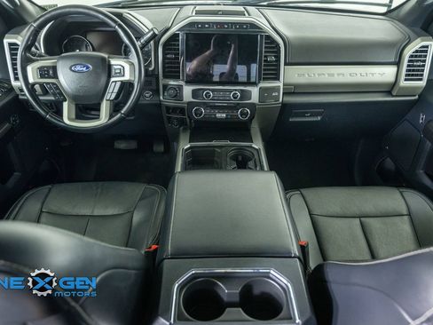 Used 2022 Ford F350 Lariat w/ Lariat Ultimate Package AWD/4WD image 32