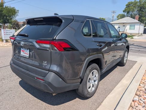 Used 2023 Toyota RAV4 LE AWD/4WD image 5