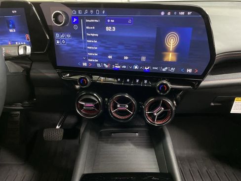 Used 2024 Chevrolet Blazer EV RS image 25