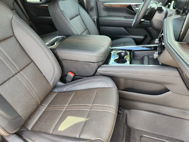 New 2026 Chevrolet Tahoe High Country AWD/4WD image 10