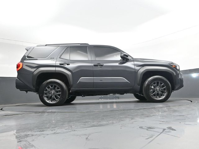Used 2026 Toyota 4Runner SR5 RWD image 32