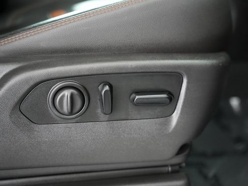 Used 2019 GMC Sierra 1500 AT4 image 53