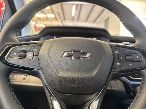New 2027 Chevrolet Bolt LT w/ Comfort Package FWD image 23