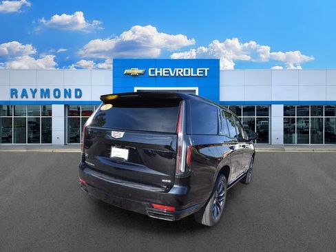Used 2024 Cadillac Escalade Sport Platinum w/ Heavy-Duty Trailer Package AWD/4WD image 3