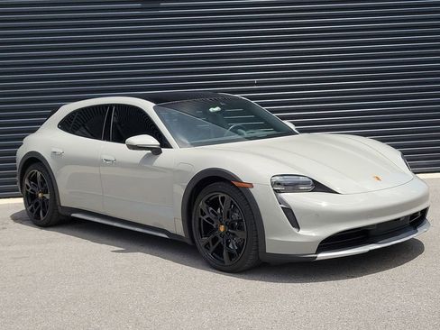 Certified 2022 Porsche Taycan 4 Cross Turismo AWD/4WD image 9