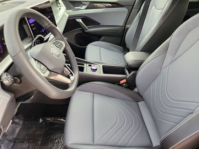 New 2026 Volkswagen Tiguan SE R-Line