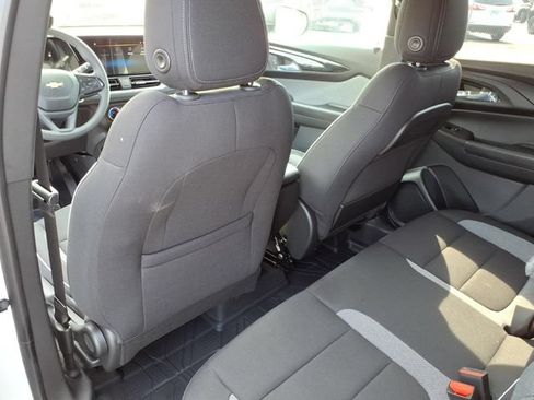 New 2026 Chevrolet TrailBlazer LS w/ LS Convenience Package FWD image 7