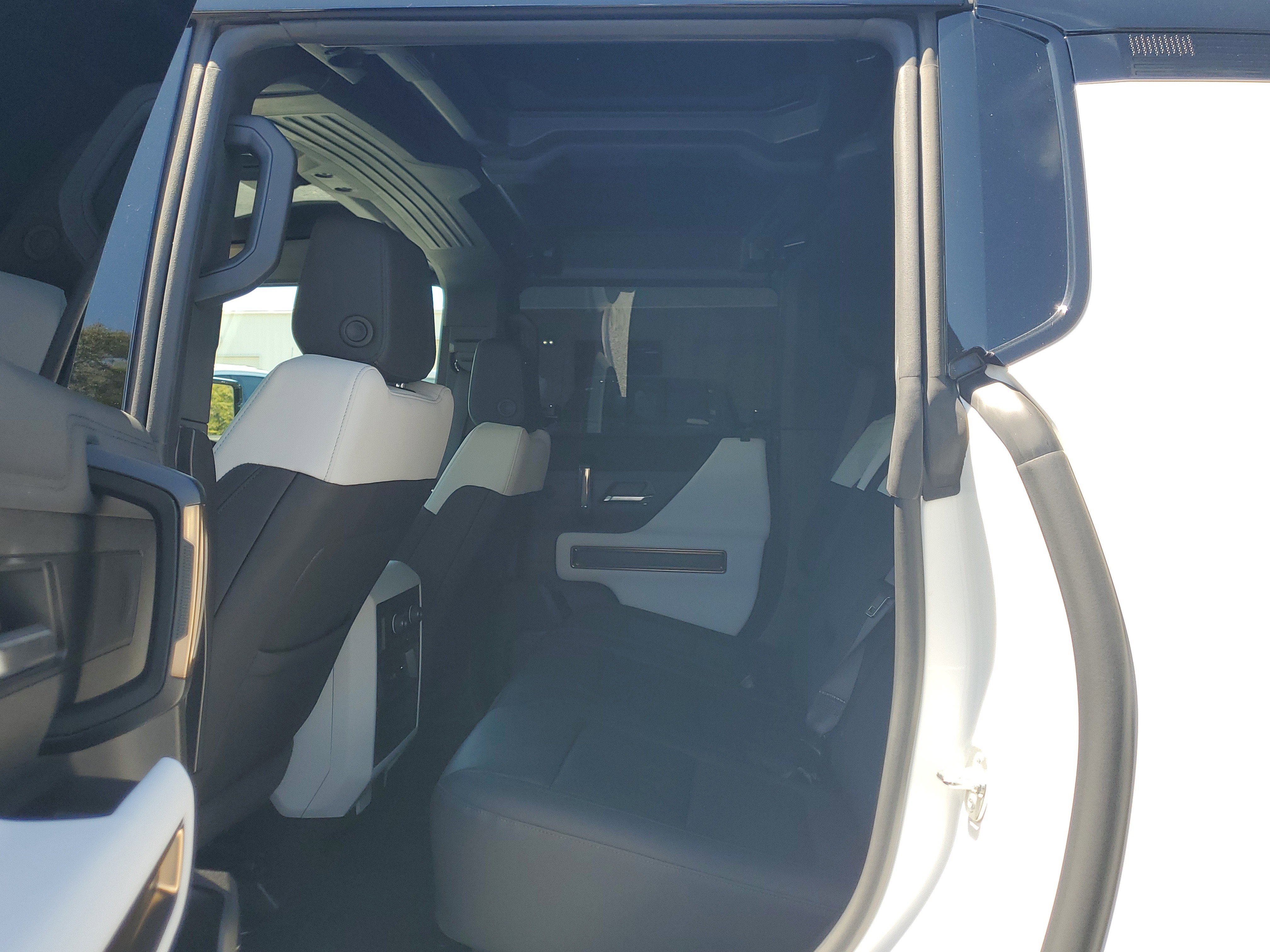 Used 2025 GMC Hummer EV 2X AWD/4WD image 13