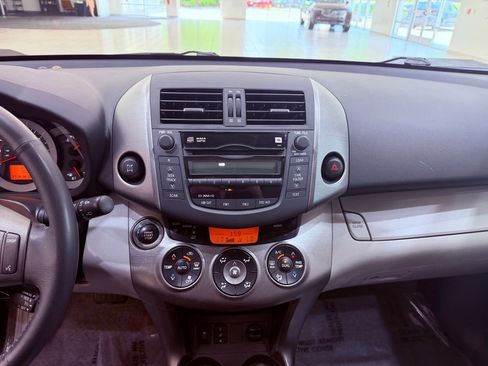Used 2010 Toyota RAV4 Limited AWD/4WD image 22