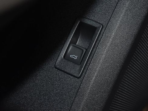 Certified 2025 Audi Q5 Premium Plus w/ Premium Plus AWD/4WD image 6