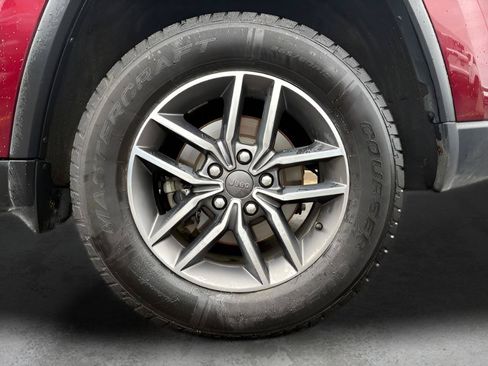 Used 2020 Jeep Grand Cherokee Laredo w/ Quick Order Package 2BN North AWD/4WD image 22