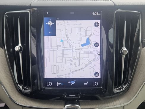 Used 2021 Volvo XC60 T5 Inscription w/ Advanced Package FWD image 11
