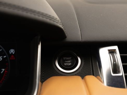 Used 2020 Land Rover Range Rover Sport SVR image 37