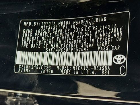 Used 2023 Toyota Corolla SE w/ SE Premium Package image 29