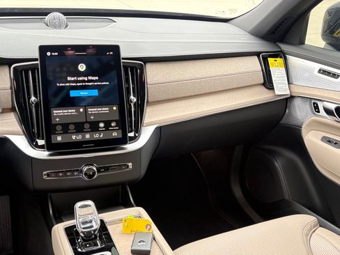 New 2026 Volvo XC90 B6 Ultra w/ Protection Package Premier AWD/4WD image 10
