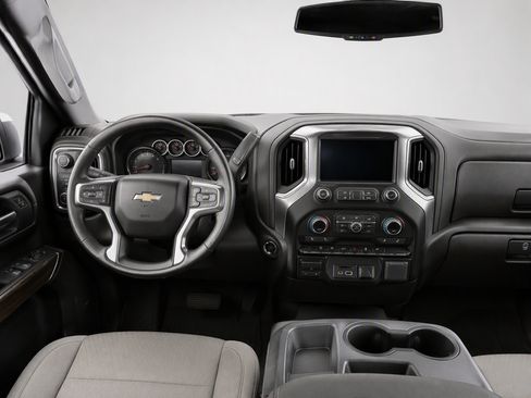 Used 2020 Chevrolet Silverado 1500 LT w/ Texas Edition AWD/4WD image 16