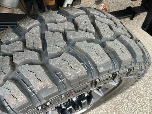 Used 2017 Ford F250 King Ranch w/ FX4 Off-Road Package image 11