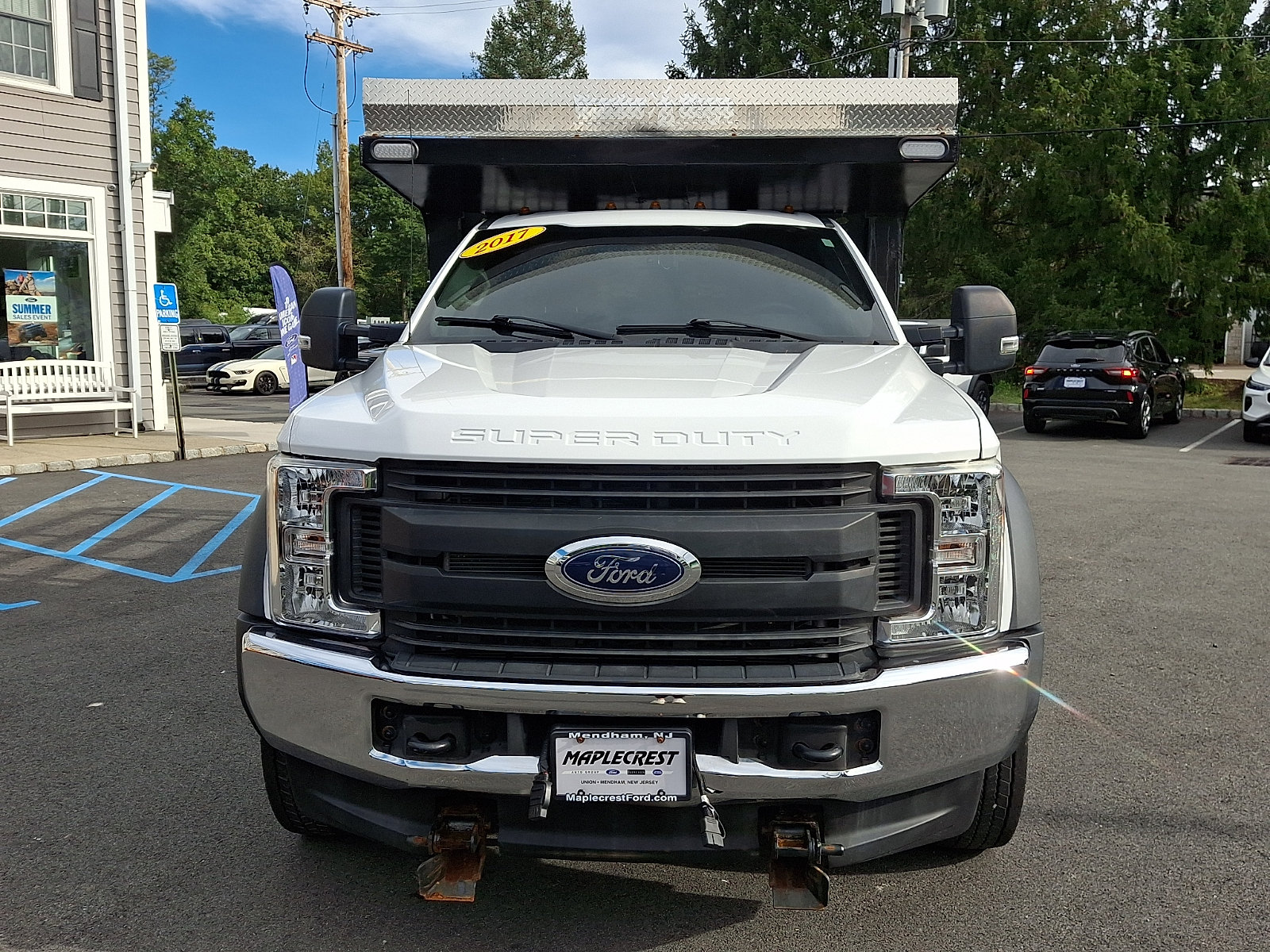 Used 2017 Ford F550 4x4 Regular Cab Super Duty image 2