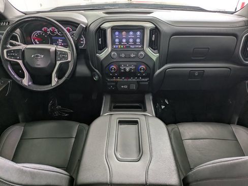 Used 2021 Chevrolet Silverado 1500 LT Trail Boss w/ Convenience Package II image 16