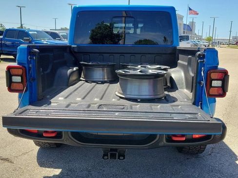 Used 2021 Jeep Gladiator Rubicon w/ LED Lighting Group AWD/4WD image 13