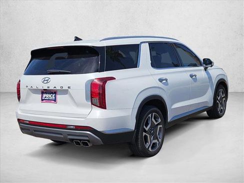 Used 2024 Hyundai Palisade SEL FWD image 5