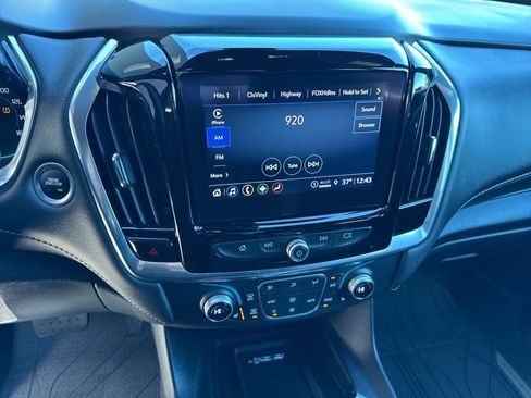 Used 2023 Chevrolet Traverse LT w/ LPO, Floor Liner Package image 6