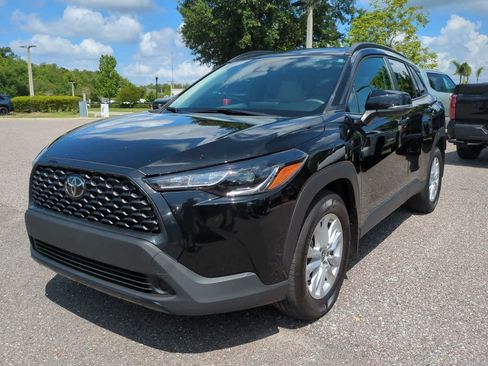 Certified 2023 Toyota Corolla Cross LE AWD/4WD image 2