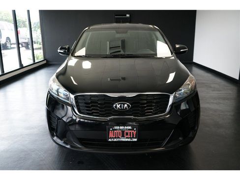 Used 2019 Kia Sorento FWD image 2