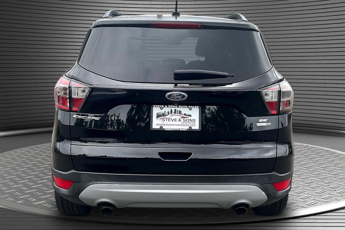 Used 2018 Ford Escape SE AWD/4WD image 5