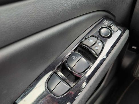 Used 2023 Nissan Altima 2.5 SV image 15