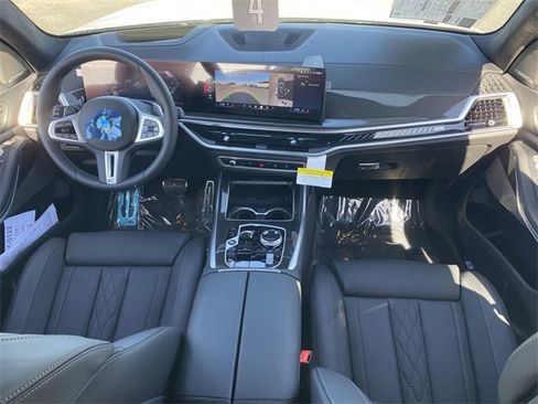 New 2025 BMW X7 M60i image 15