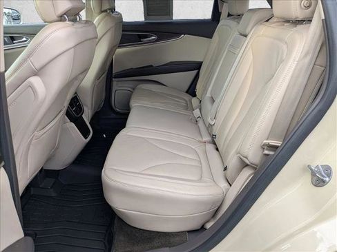 Used 2016 Lincoln MKX Reserve w/ Cargo Utility Package FWD image 18