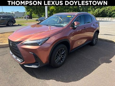 Used 2025 Lexus NX 250 FWD w/ Towing Package (2000 Lbs) image 1