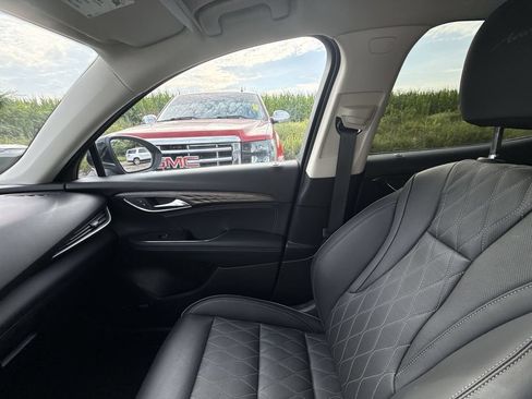 Certified 2023 Buick Envision Avenir FWD image 15