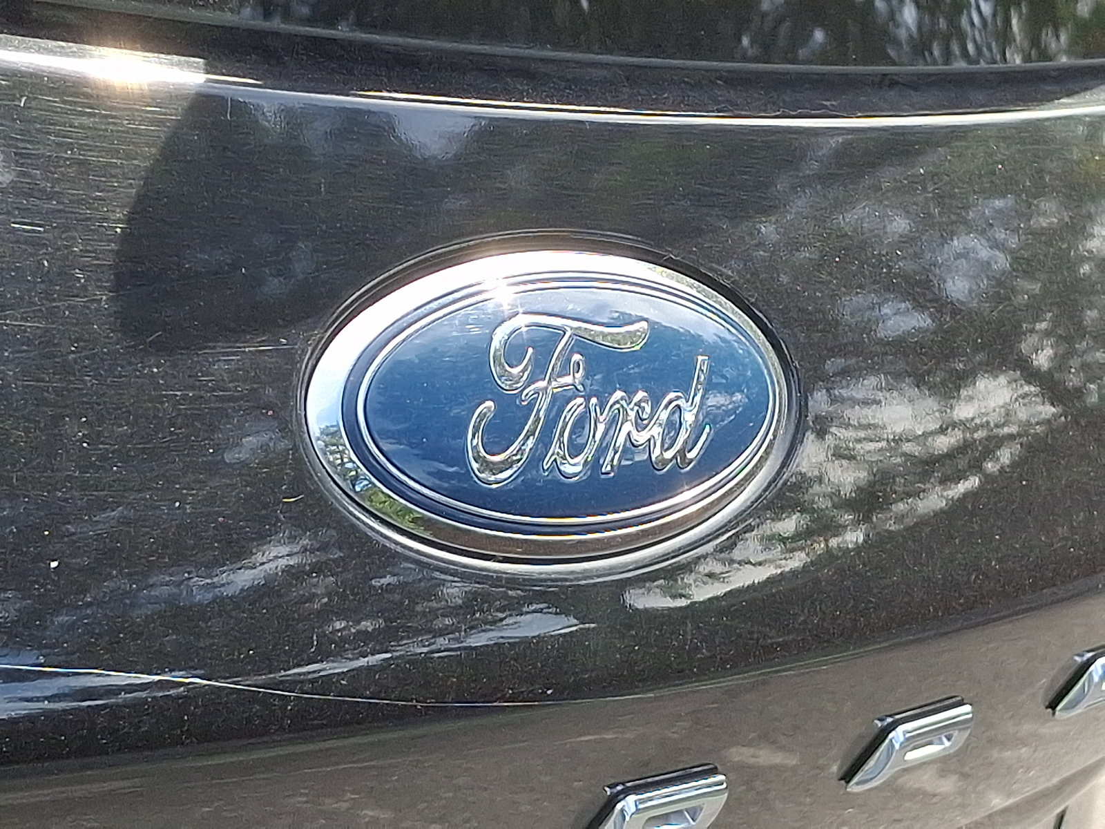 Used 2020 Ford Escape Titanium AWD/4WD image 31