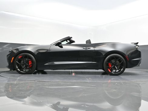 Used 2021 Chevrolet Camaro SS RWD image 37