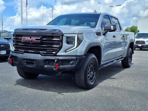 Used 2024 GMC Sierra 1500 AT4X w/ AT4X AEV Edition image 3