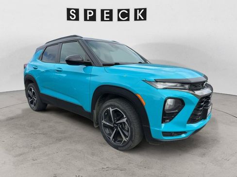 Used 2021 Chevrolet TrailBlazer RS w/ Sun and Liftgate Package AWD/4WD image 2