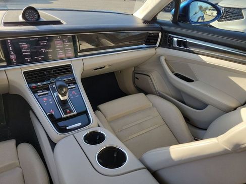 Used 2019 Porsche Panamera GTS image 23