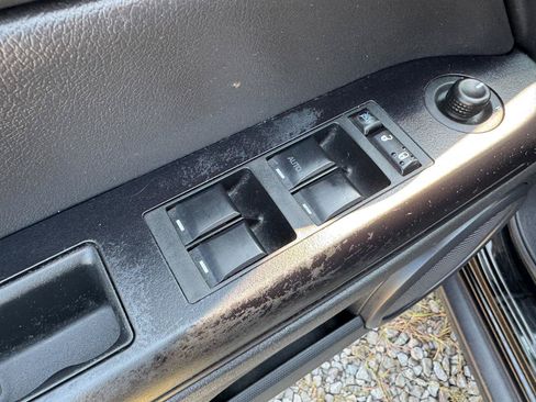 Used 2016 Jeep Patriot High Altitude FWD image 19