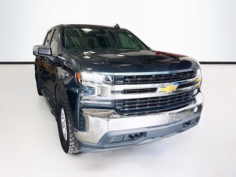 Used 2020 Chevrolet Silverado 1500 LT w/ All-Star Edition AWD/4WD image 3