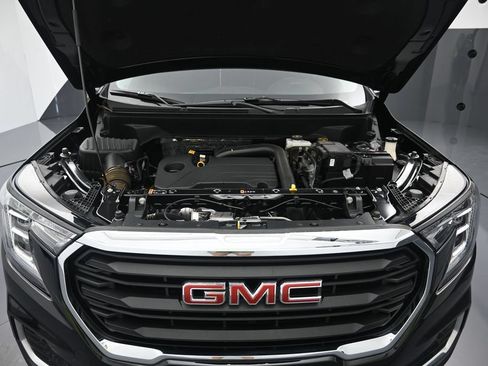 Certified 2024 GMC Terrain SLE w/ Driver Convenience Package FWD image 27