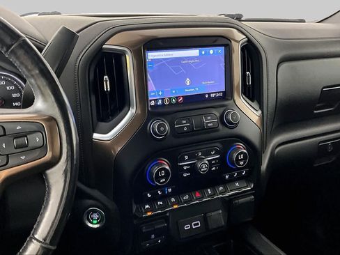 Used 2019 Chevrolet Silverado 1500 High Country w/ Technology Package RWD image 7