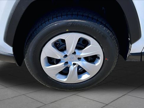 Certified 2023 Toyota RAV4 LE FWD image 10