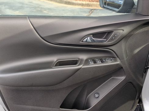 Used 2022 Chevrolet Equinox LT image 14