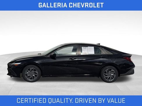 Used 2024 Hyundai Elantra SEL FWD image 4