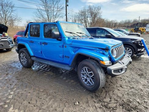 Used 2025 Jeep Wrangler Unlimited Sahara image 1