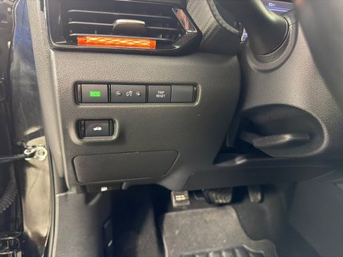 Used 2023 Nissan Sentra SV w/ All-Weather Package FWD image 13
